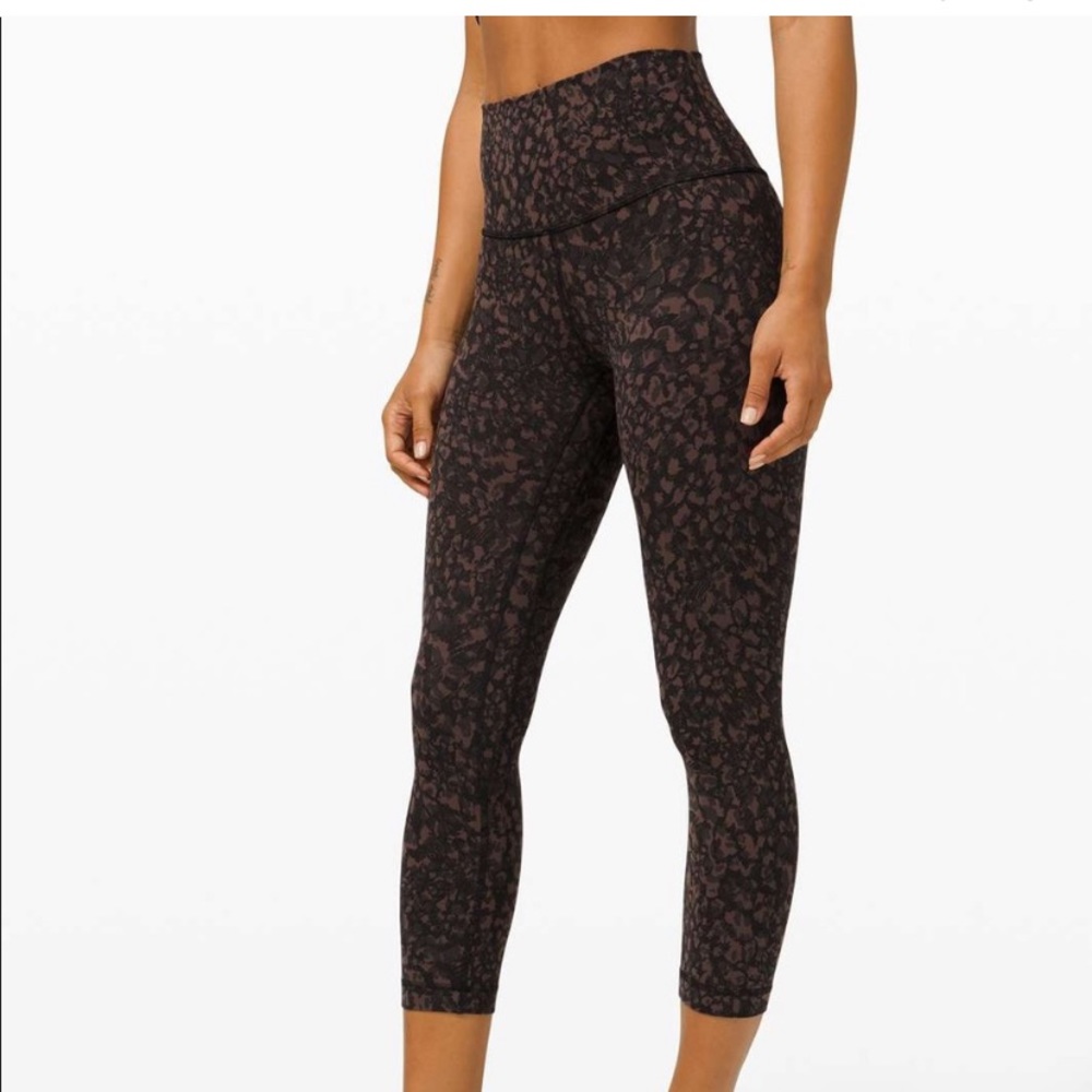 Lululemon Wunder Under High Rise crop 21’ wild thing camo size 4